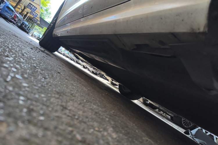Used BYD Qin PLUS 2024 Honor Edition EV 420KM Beyond Model Left Side Sill