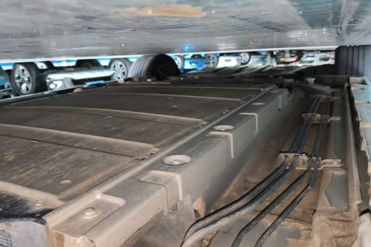 Used BYD Qin PLUS 2024 HONOR Edition DM-i 120KM Leading Model Left Side Sill