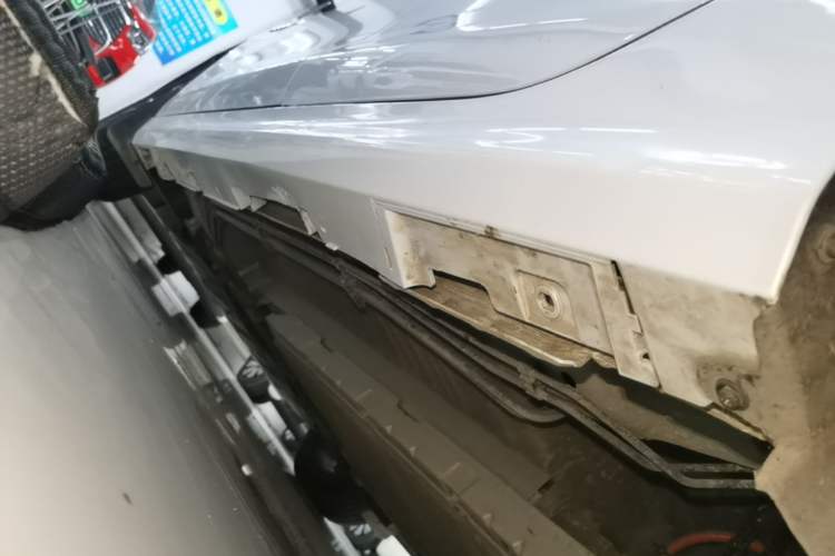 Used BYD Qin PLUS 2024 HONOR Edition DM-i 55KM Leading Model Left Side Sill