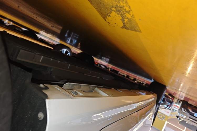Used BYD Qin PLUS 2024 HONOR Edition DM-i 55KM Leading Model Left Side Sill