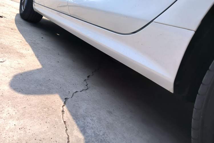 Used BYD Qin PLUS 2024 HONOR Edition DM-i 55KM Leading Model Left Side Sill