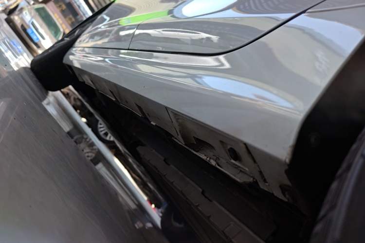 Used BYD Qin PLUS 2024 HONOR Edition DM-i 55KM Leading Model Left Side Sill