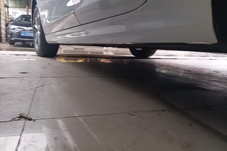 Used BYD Qin PLUS 2024 HONOR Edition DM-i 55KM Leading Model Left Side Sill