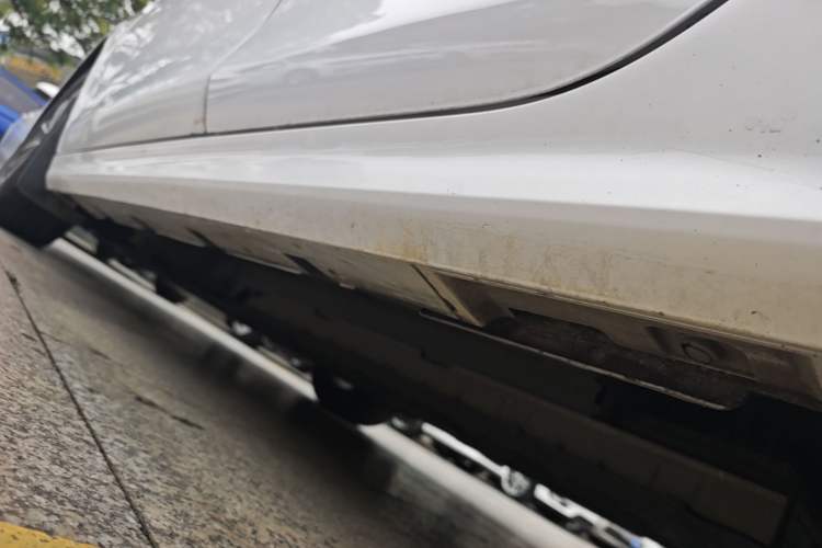 Used BYD Qin PLUS 2024 HONOR Edition DM-i 55KM Leading Model Left Side Sill