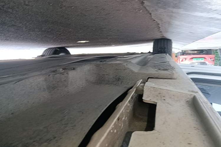 Used BYD Qin PLUS 2024 Honor Edition EV 510KM Leading Model Left Side Sill