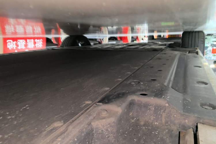 Used BYD Qin PLUS 2024 Honor Edition EV 420KM Beyond Model Left Side Sill