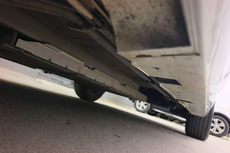 Used BYD Qin PLUS 2024 HONOR Edition DM-i 55KM Leading Model Left Side Sill