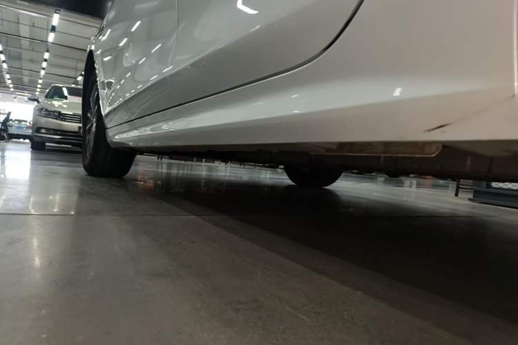 Used BYD Qin PLUS 2024 HONOR Edition DM-i 55KM Leading Model Left Side Sill