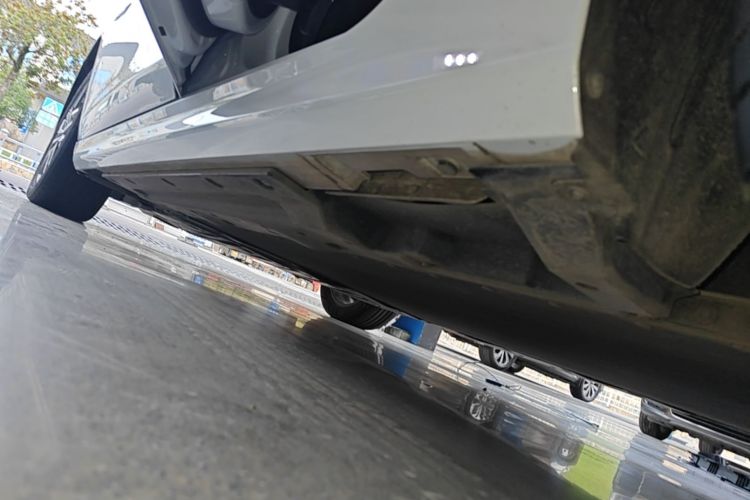 Used BYD Qin PLUS 2024 Honor Edition EV 420KM Beyond Model Left Side Sill