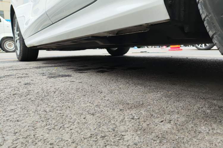 Used BYD Qin PLUS 2024 Honor Edition EV 510KM Beyond Model Left Side Sill