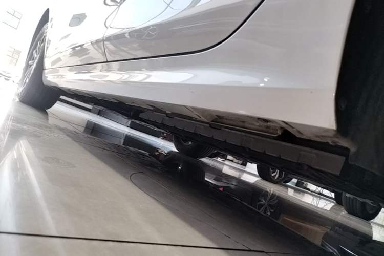 Used BYD Qin PLUS 2024 HONOR Edition DM-i 55KM Leading Model Left Side Sill