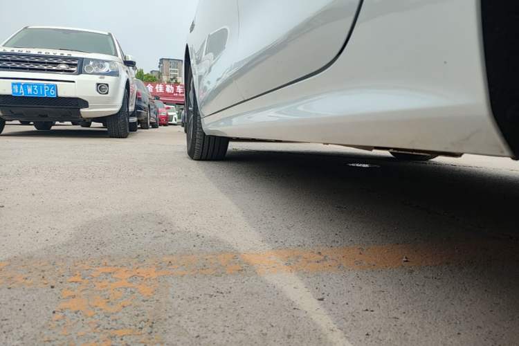Used BYD Qin PLUS 2024 HONOR Edition DM-i 55KM Leading Model Left Side Sill