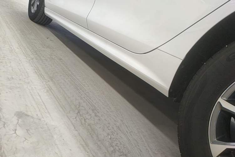 Used BYD Qin PLUS 2024 HONOR Edition DM-i 55KM Leading Model Left Side Sill