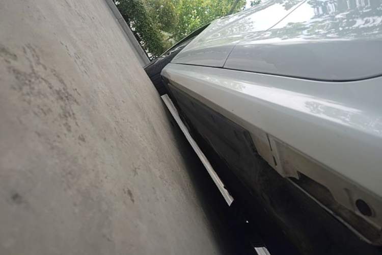 Used BYD Qin PLUS 2024 Honor Edition EV 510KM Leading Model Left Side Sill