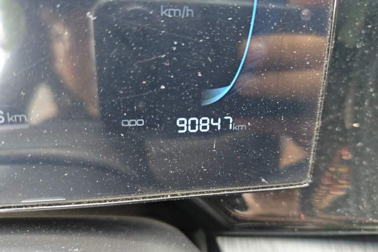 Used BYD Qin PLUS 2024 HONOR Edition DM-i 55KM Leading Model Odometer Close Up