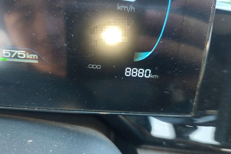 Used BYD Qin PLUS 2024 HONOR Edition DM-i 55KM Leading Model Odometer Close Up