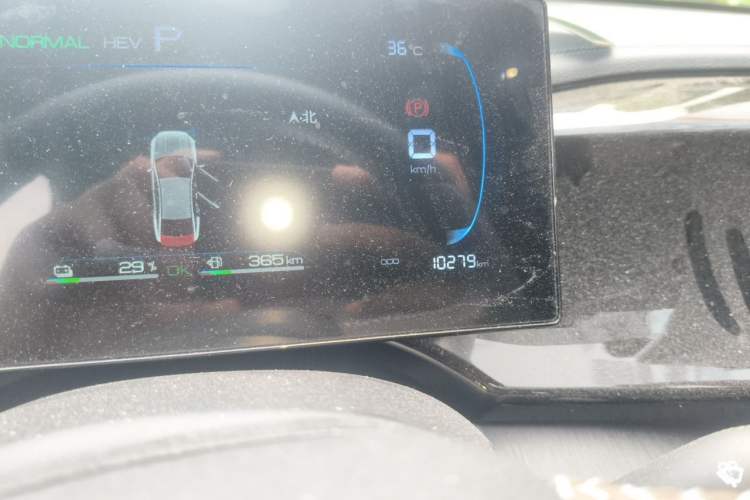 Used BYD Qin PLUS 2024 HONOR Edition DM-i 55KM Leading Model Odometer Close Up