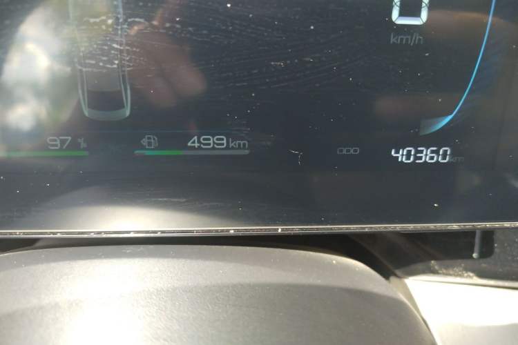 Used BYD Qin PLUS 2024 HONOR Edition DM-i 120KM Leading Model Odometer Close Up
