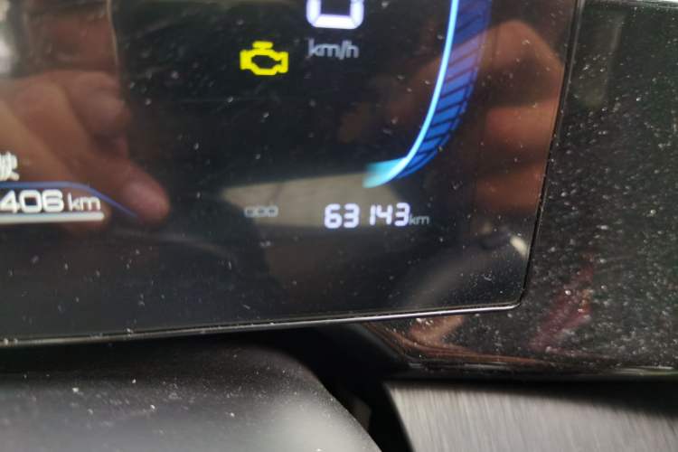 Used BYD Qin PLUS 2024 HONOR Edition DM-i 55KM Leading Model Odometer Close Up