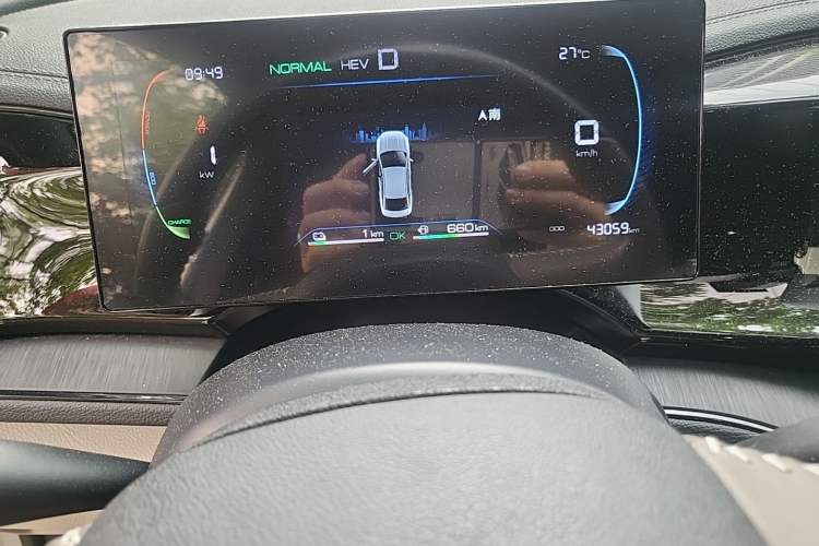 Used BYD Qin PLUS 2024 HONOR Edition DM-i 55KM Leading Model Odometer Close Up