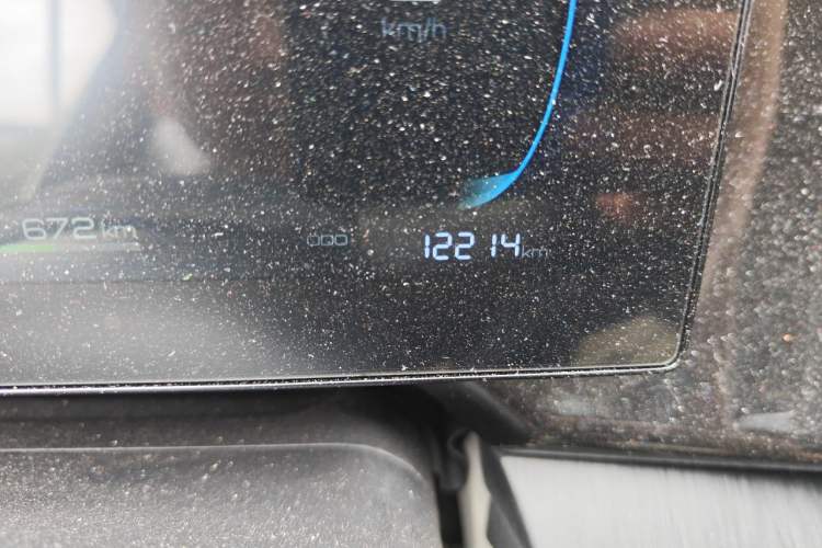 Used BYD Qin PLUS 2024 HONOR Edition DM-i 55KM Leading Model Odometer Close Up