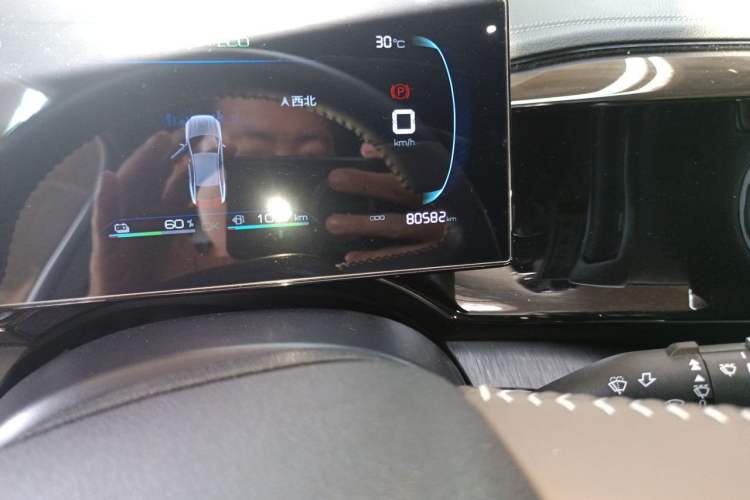 Used BYD Qin PLUS 2024 HONOR Edition DM-i 55KM Leading Model Odometer Close Up