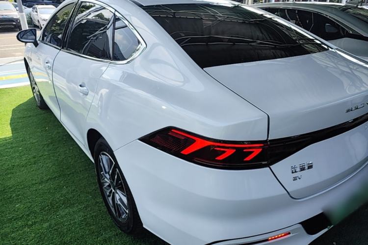 Used BYD Qin PLUS 2024 Honor Edition EV 510KM Leading Model Rear Left 45 Deg