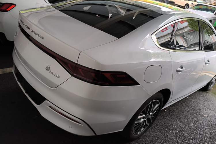 Used BYD Qin PLUS 2024 Honor Edition EV 510KM Leading Model Rear Right 45 Deg