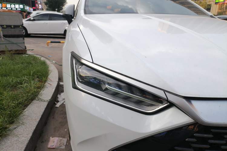Used BYD Qin PLUS 2024 HONOR Edition DM-i 55KM Leading Model Right Front Headlight
