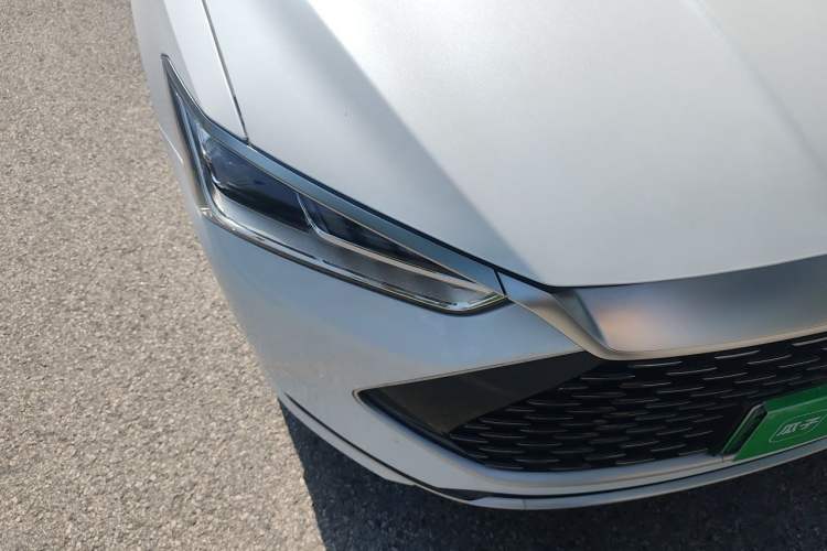 Used BYD Qin PLUS 2024 HONOR Edition DM-i 55KM Leading Model Right Front Headlight