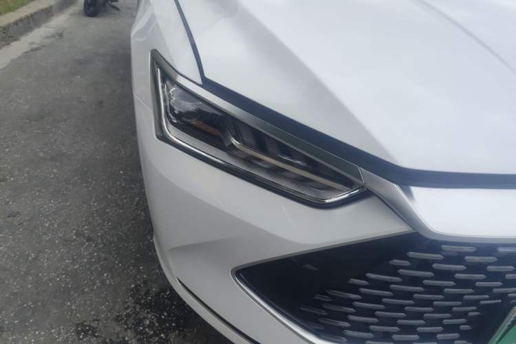 Used BYD Qin PLUS 2024 HONOR Edition DM-i 55KM Leading Model Right Front Headlight
