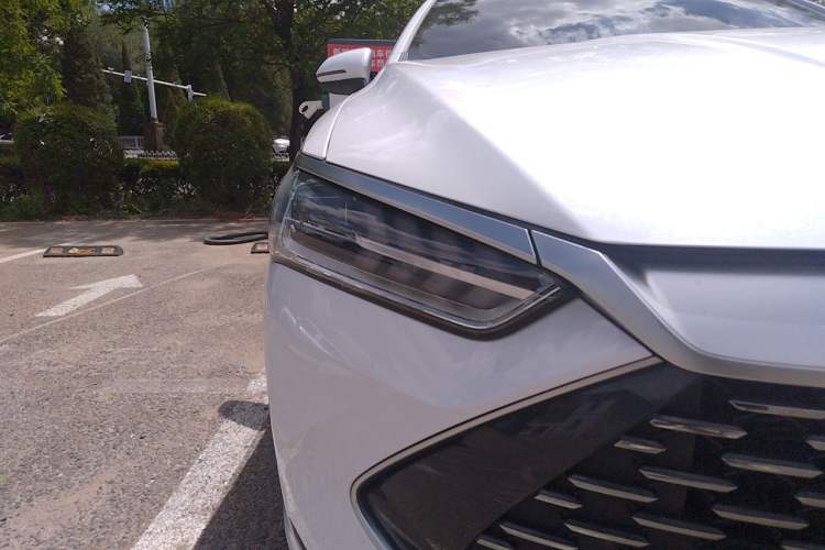 Used BYD Qin PLUS 2024 HONOR Edition DM-i 120KM Leading Model Right Front Headlight