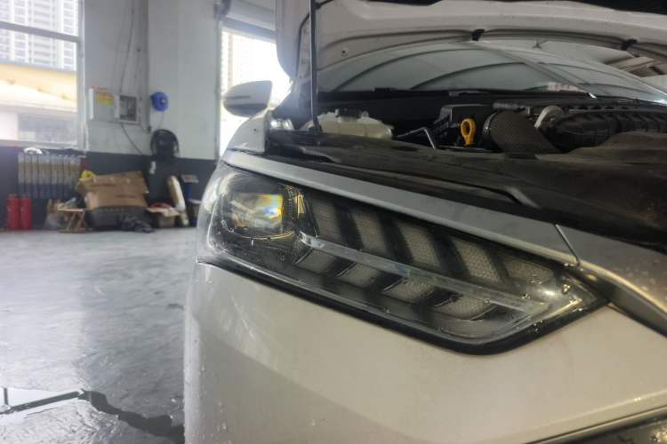 Used BYD Qin PLUS 2024 HONOR Edition DM-i 55KM Leading Model Right Front Headlight