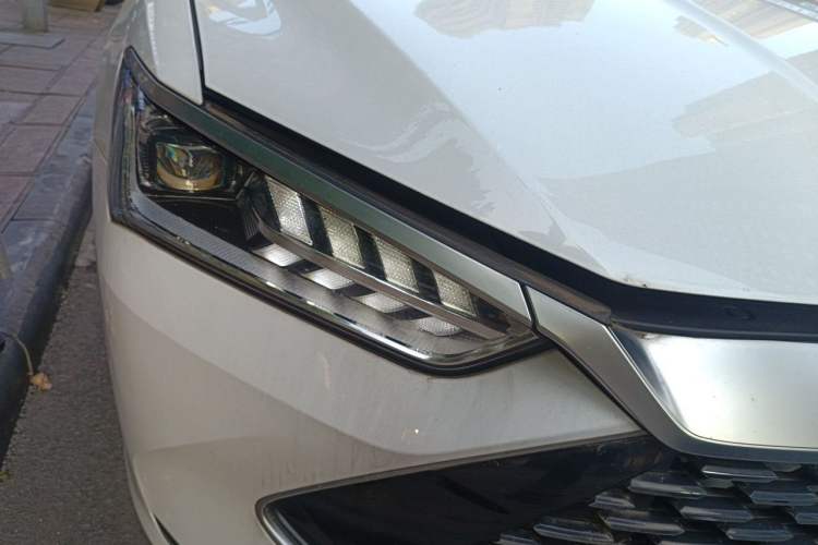 Used BYD Qin PLUS 2024 HONOR Edition DM-i 55KM Leading Model Right Front Headlight