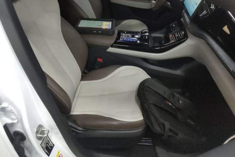 Used BYD Qin PLUS 2024 HONOR Edition DM-i 55KM Leading Model Right Front Seat