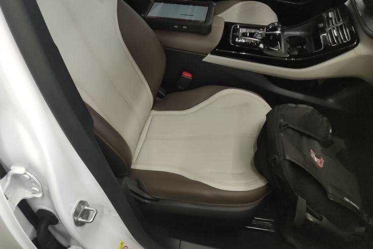 Used BYD Qin PLUS 2024 HONOR Edition DM-i 55KM Leading Model Right Front Seat