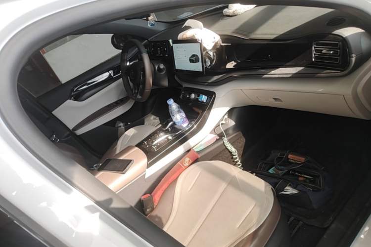 Used BYD Qin PLUS 2024 HONOR Edition DM-i 55KM Leading Model Right Front Seat