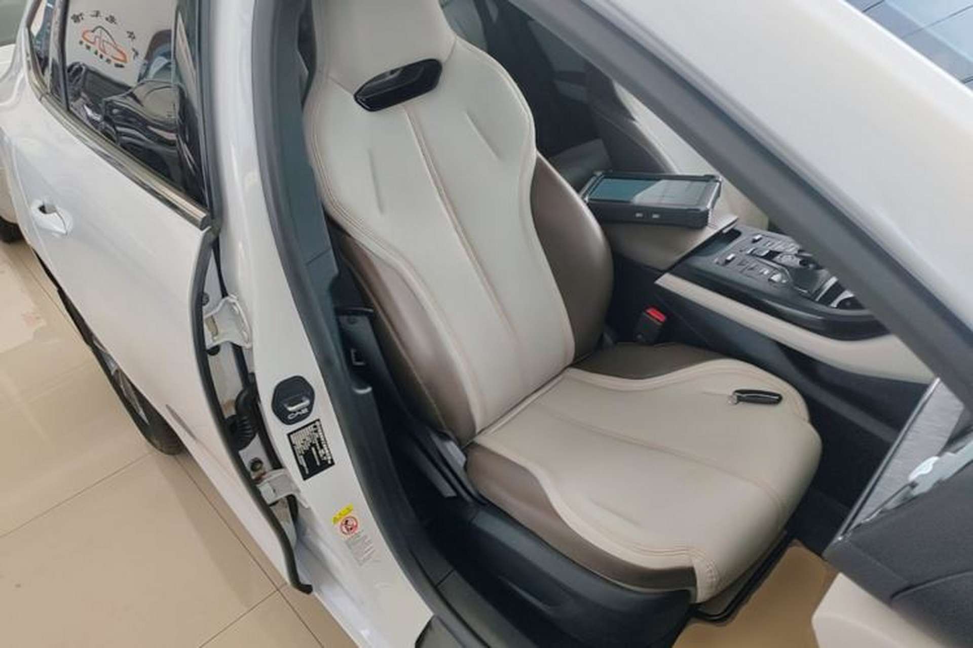 Used BYD Qin PLUS 2024 HONOR Edition DM-i 55KM Leading Model Right Front Seat