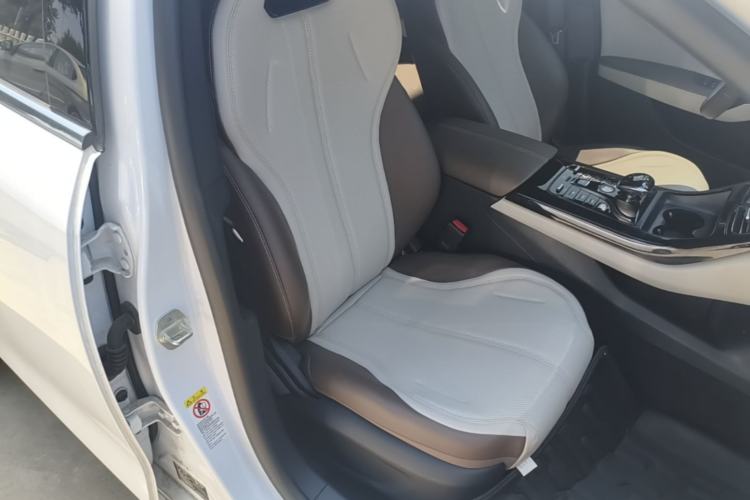 Used BYD Qin PLUS 2024 HONOR Edition DM-i 55KM Leading Model Right Front Seat