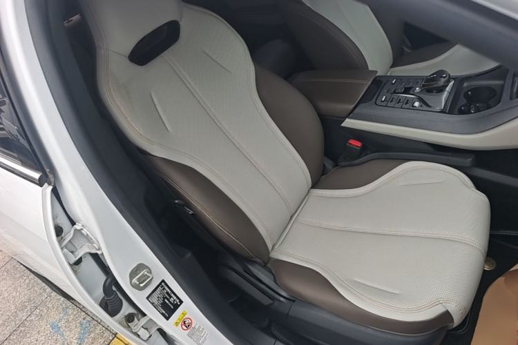 Used BYD Qin PLUS 2024 HONOR Edition DM-i 55KM Leading Model Right Front Seat