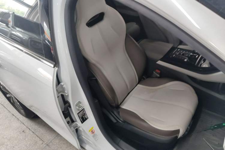 Used BYD Qin PLUS 2024 HONOR Edition DM-i 55KM Leading Model Right Front Seat
