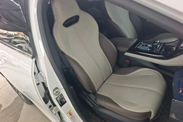 Used BYD Qin PLUS 2024 HONOR Edition DM-i 55KM Leading Model Right Front Seat