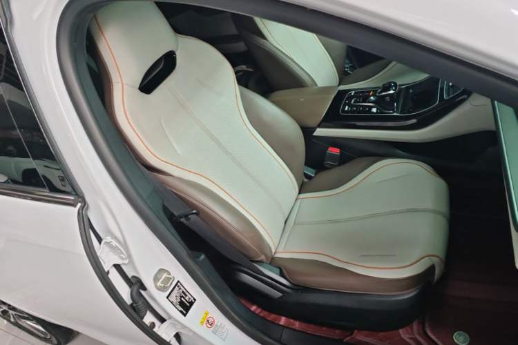 Used BYD Qin PLUS 2024 HONOR Edition DM-i 120KM Beyond Model Right Front Seat
