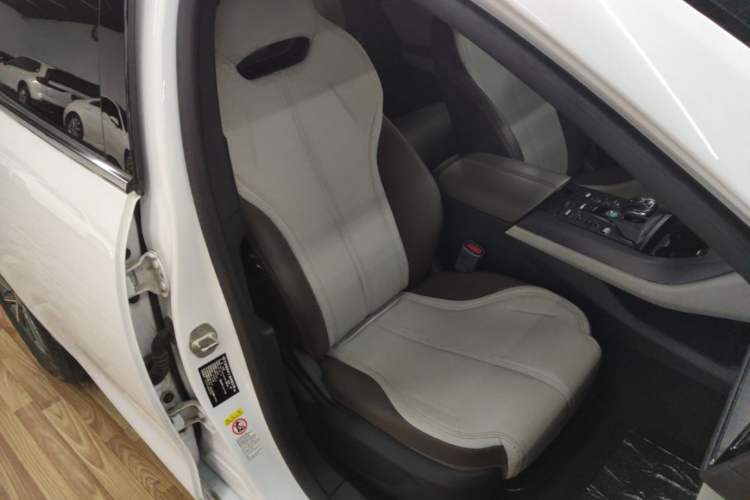 Used BYD Qin PLUS 2024 HONOR Edition DM-i 55KM Leading Model Right Front Seat