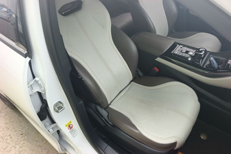 Used BYD Qin PLUS 2024 HONOR Edition DM-i 55KM Leading Model Right Front Seat