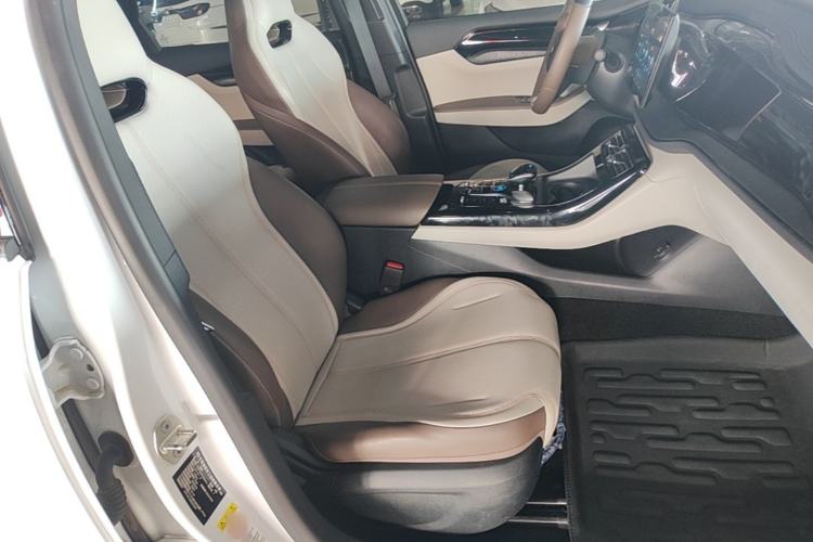 Used BYD Qin PLUS 2024 HONOR Edition DM-i 55KM Leading Model Right Front Seat