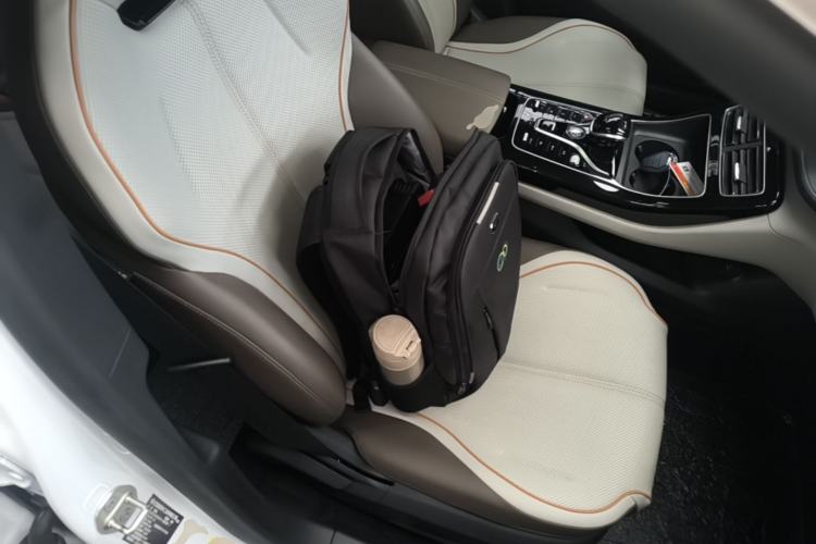 Used BYD Qin PLUS 2024 HONOR Edition DM-i 120KM Leading Model Right Front Seat