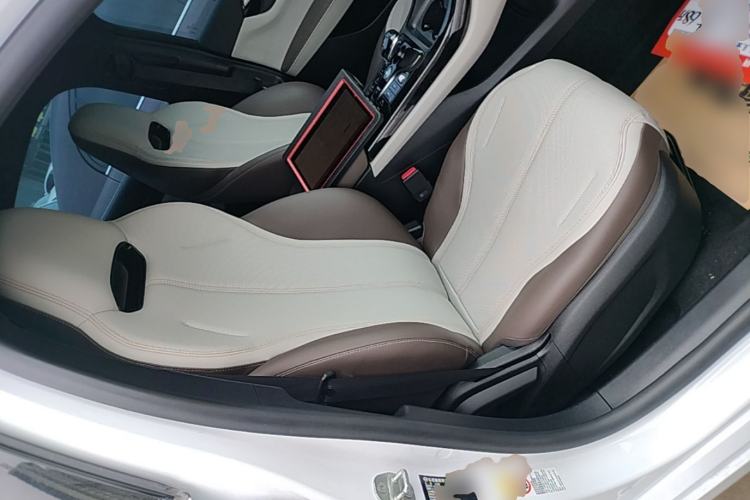 Used BYD Qin PLUS 2024 HONOR Edition DM-i 55KM Leading Model Right Front Seat