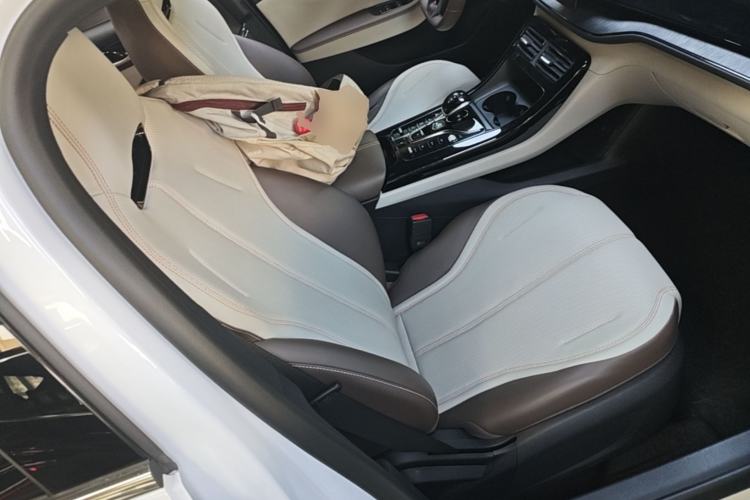 Used BYD Qin PLUS 2024 HONOR Edition DM-i 55KM Leading Model Right Front Seat