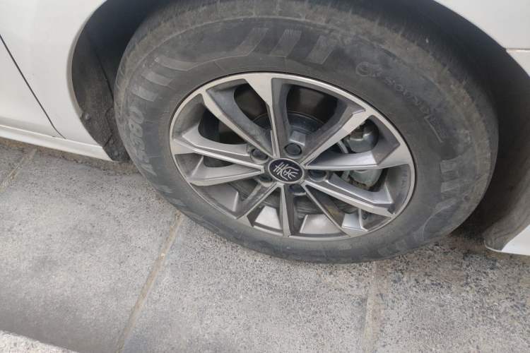 Used BYD Qin PLUS 2024 HONOR Edition DM-i 55KM Leading Model Right Front Wheel Hub